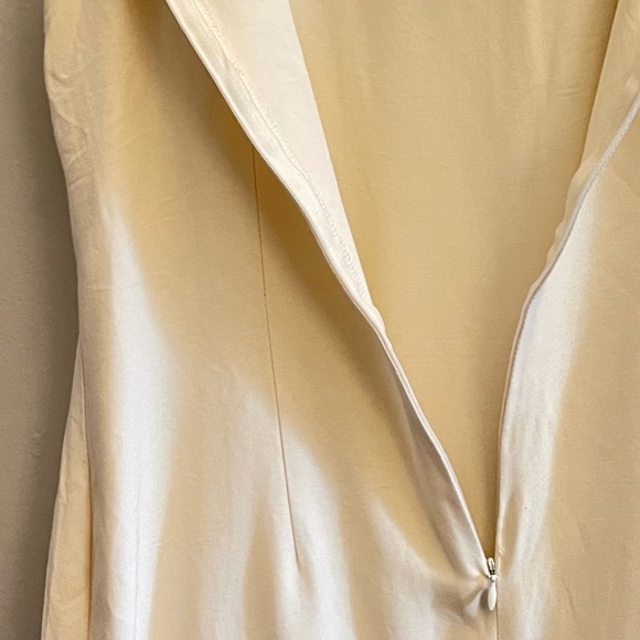 Vintage 70s Joseph Ribkoff Pale Yellow Sleeveless Dress Made in Canada - Picture 13 of 15